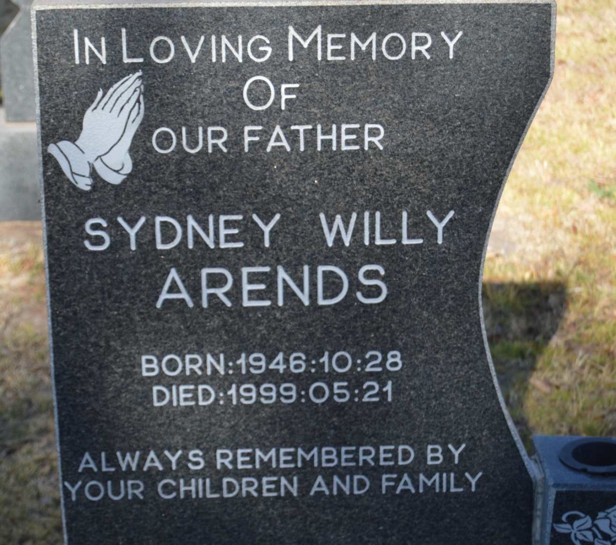 ARENDS Sydney Willy 1946-1999