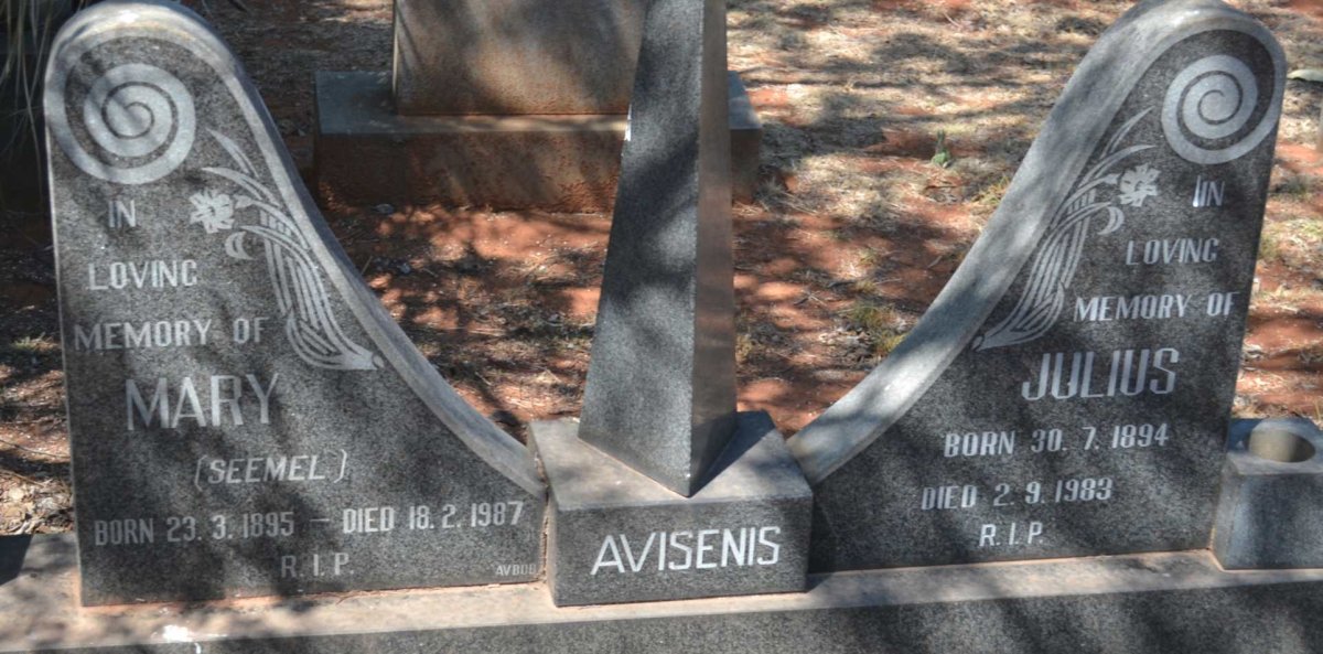 AVISENIS Julius 1894-1983 &amp; Mary SEEMEL 1895-1987