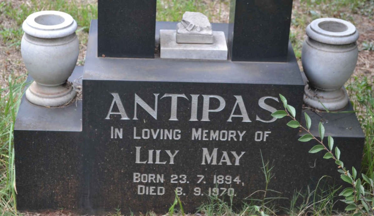 ANTIPAS Lily May 1894-1970