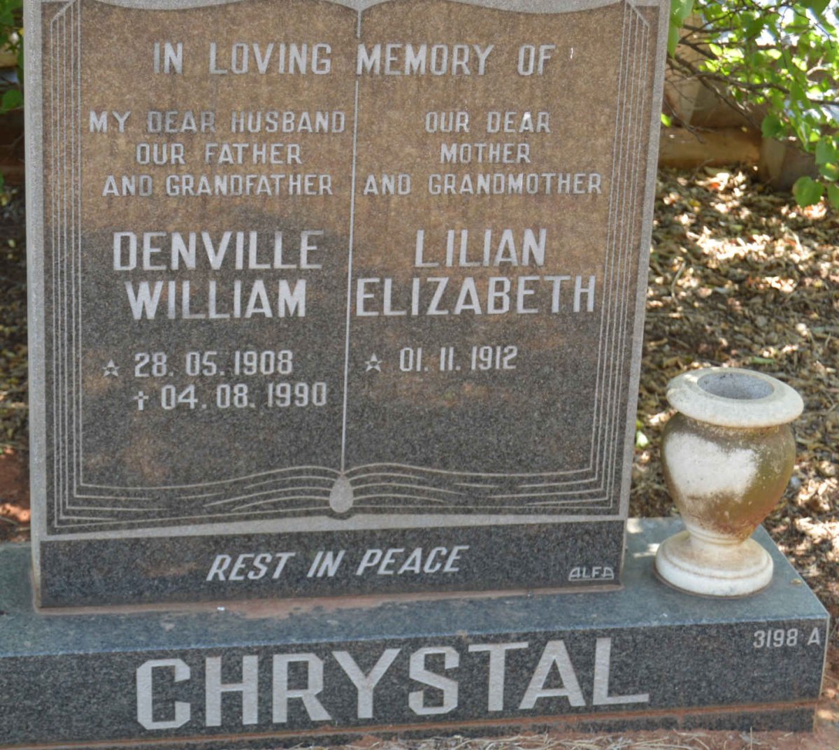 CHRYSTAL Denville William 1908-1990 &amp; Lilian Elizabeth 1912-