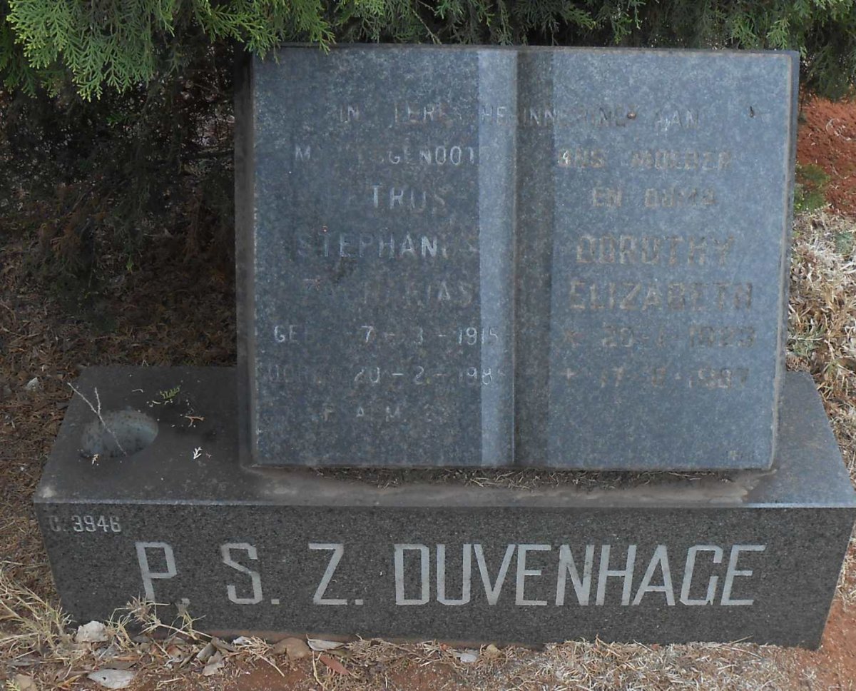 DUVENHAGE Petrus Stephanus Zacharias 1915-1985 &amp; Dorothy Elizabeth 1923-19?7