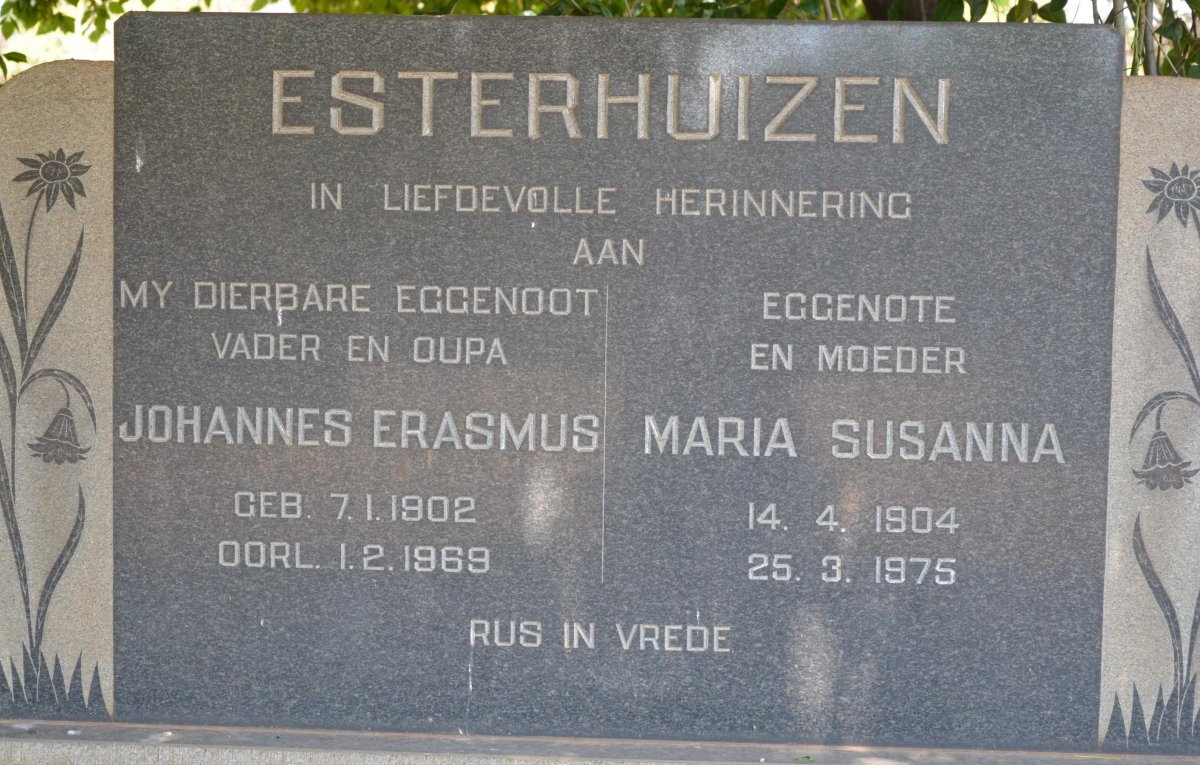 ESTERHUIZEN Johannes Erasmus 1902-1969 &amp; Maria Susanna 1904-1975