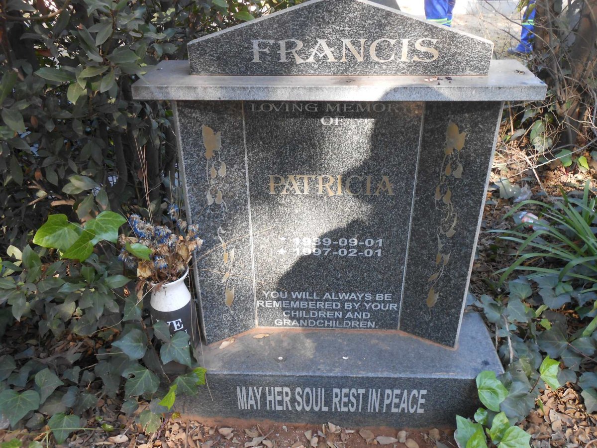 FRANCIS Patricia 1939-1997