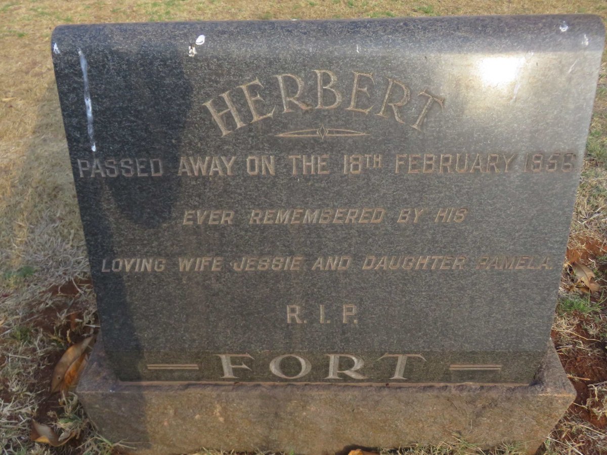 FORT Herbert -1956