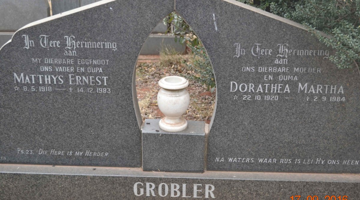 GROBLER Matthys Ernest 1918-1983 &amp; Dorathea Martha 1920-1984