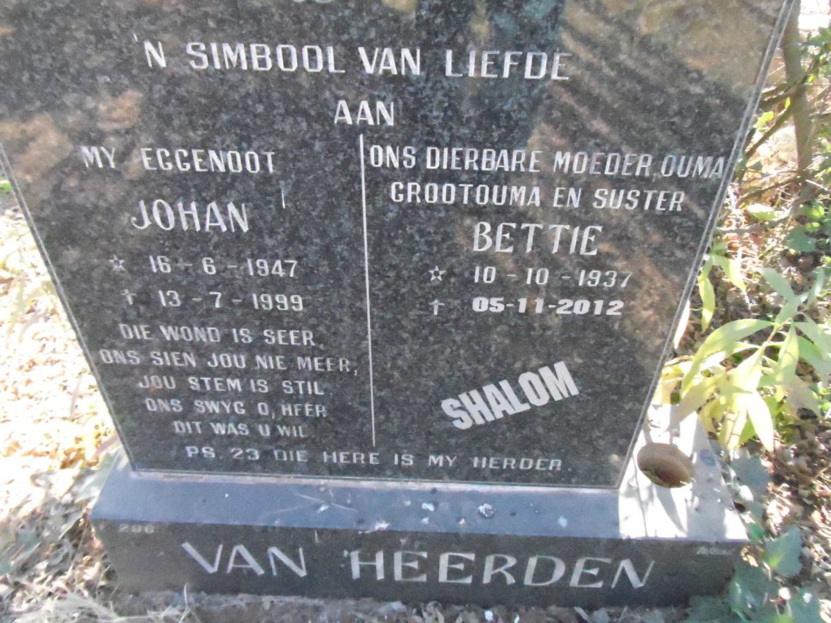 HEERDEN Johan, van 1947-1999 &amp; Bettie 1937-2012