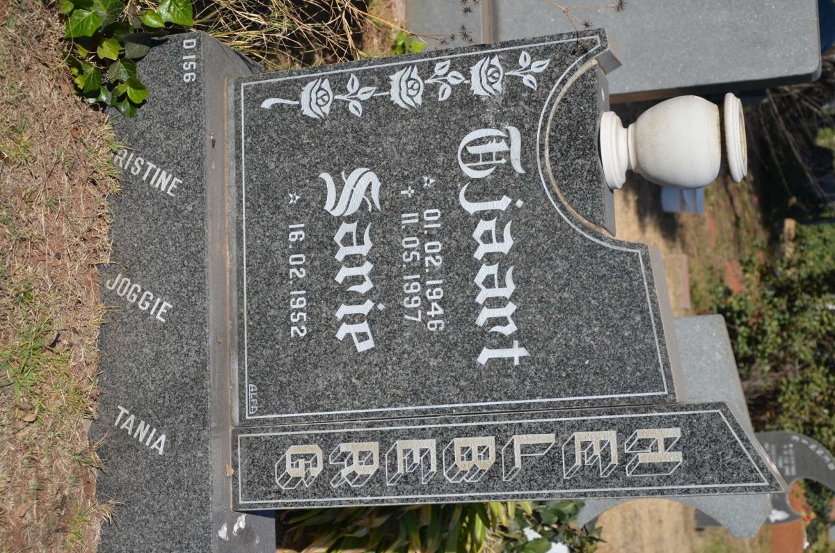 HELBERG Tjaart 1946-1997 &amp; Sarie 1952-