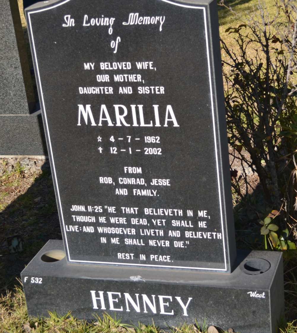 HENNEY Marilia 1962-2002