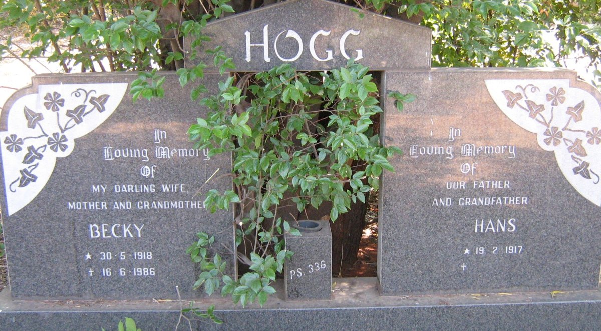 HOGG Hans 1917- &amp; Becky 1918-1986