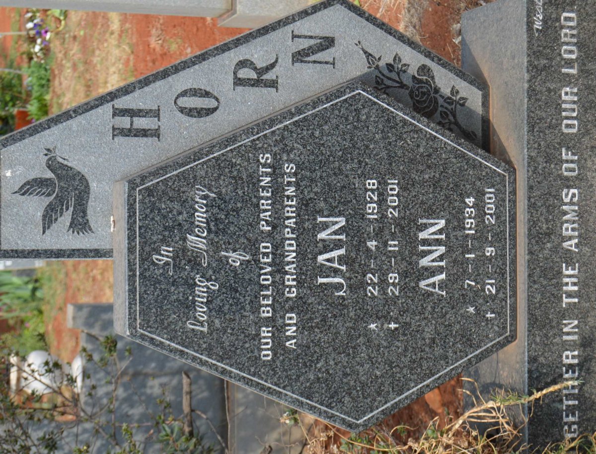HORN Jan 1928-2001 &amp; Ann 1934-2001