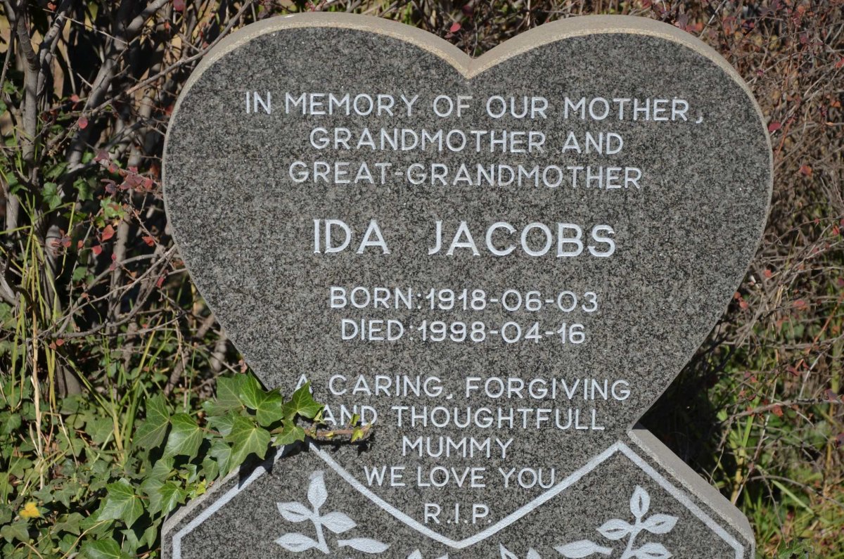 JACOBS Ida 1918-1998