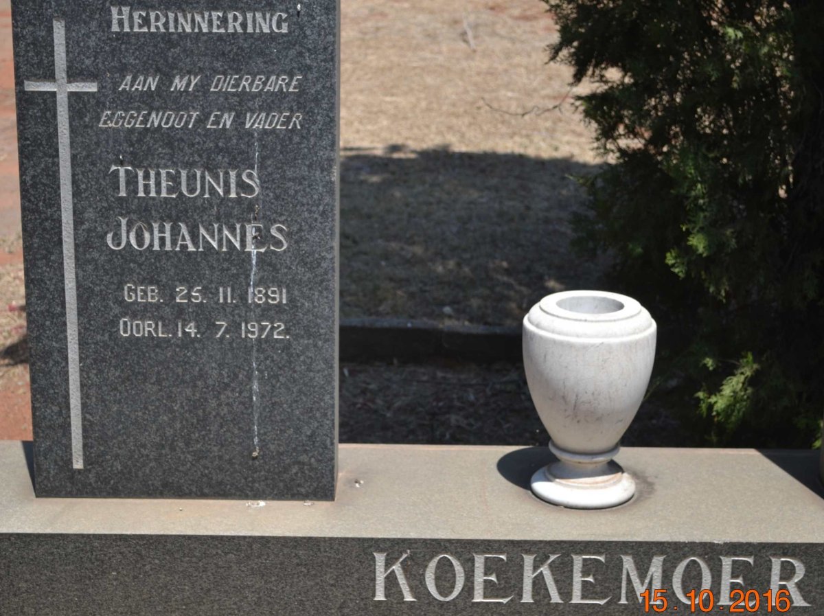 KOEKEMOER Theunis Johannes 1891-1972