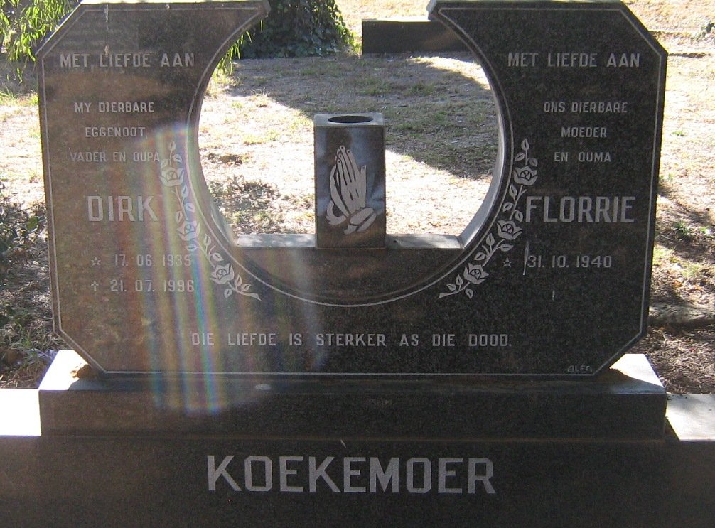 KOEKEMOER Dirk 1935-1996 &amp; Florrie 1940-
