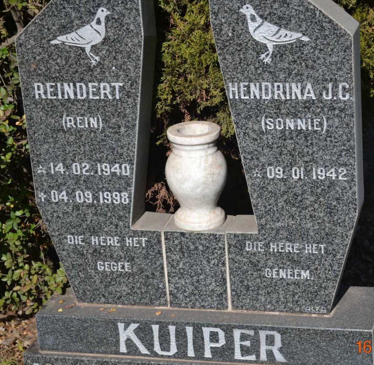 KUIPER Reindert 1940-1998 &amp; Hendrina J.C. 1942-