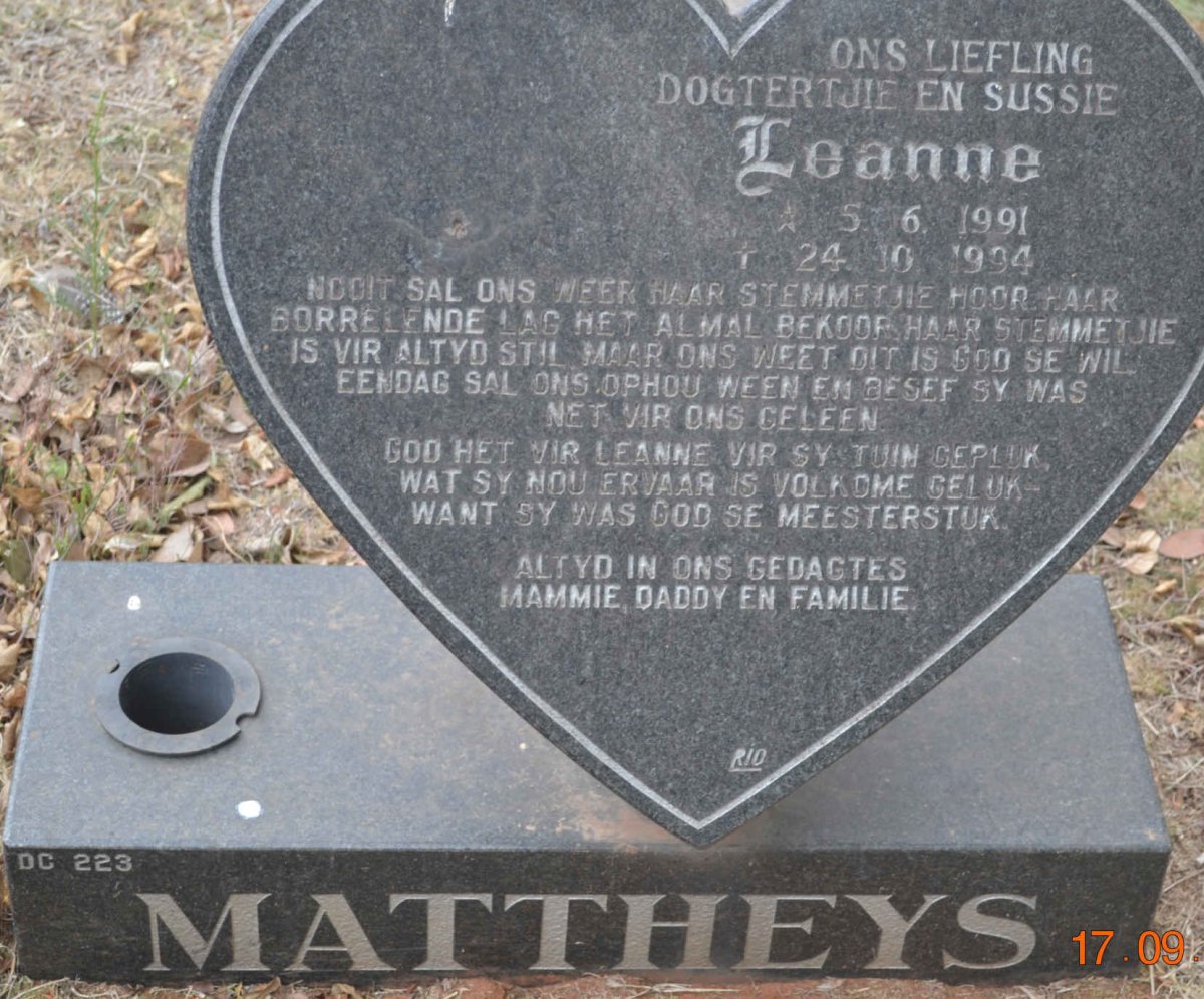 MATTHEYS Leanne 1991-1994