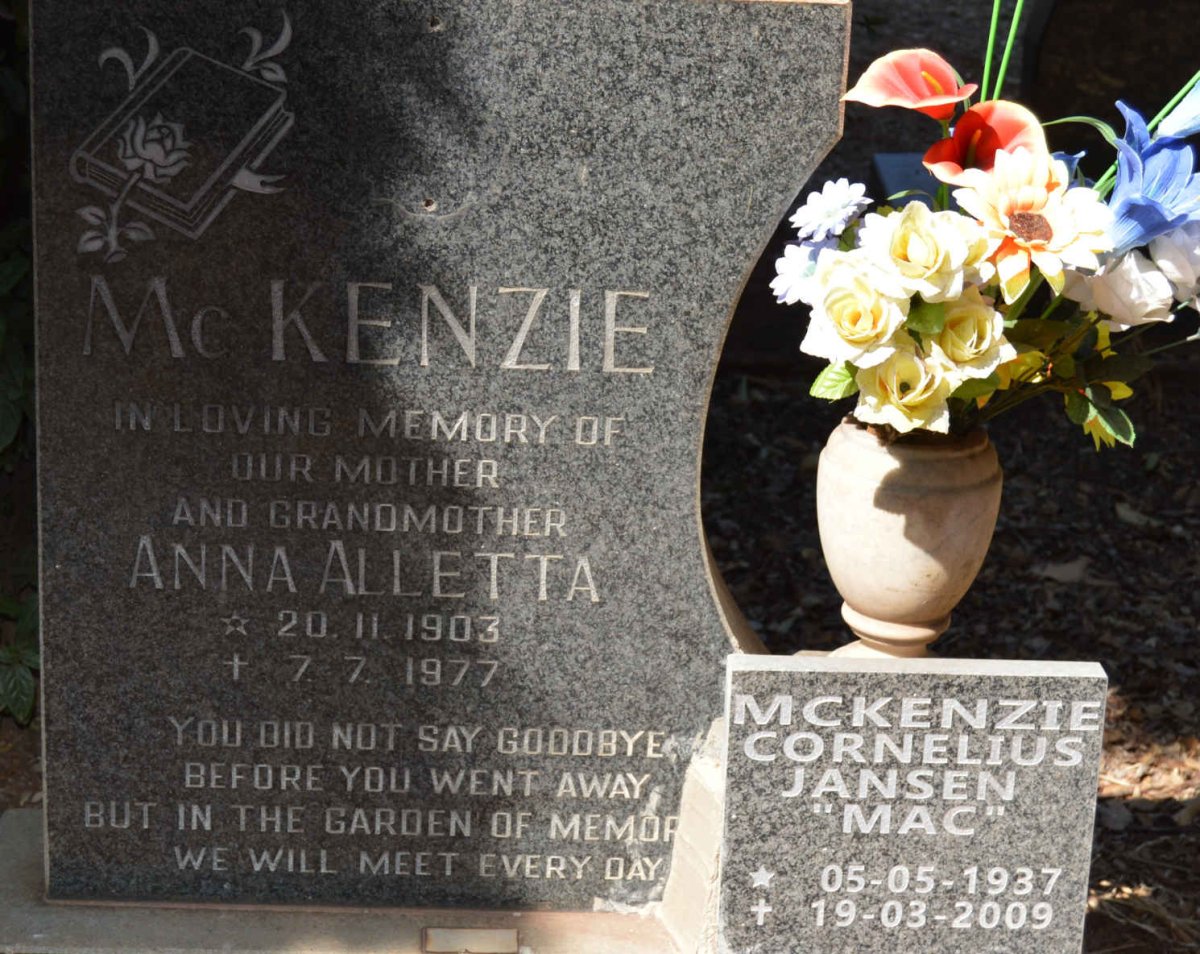 McKENZIE Anna Alletta 1903-1977 :: MCKENZIE Cornelius Jansen 1937-2009