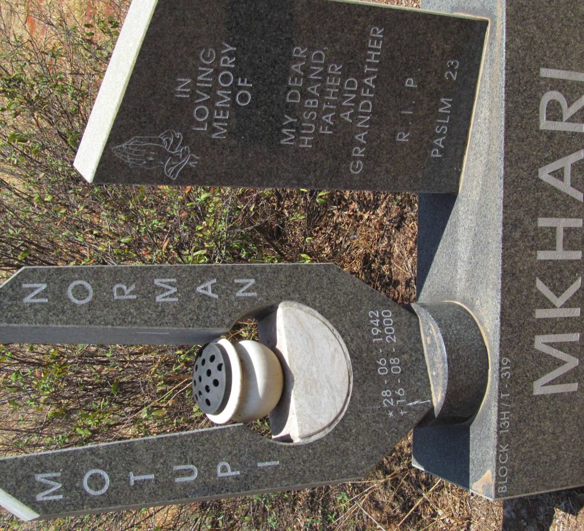 MKHARI Motupi Norman 1942-2000