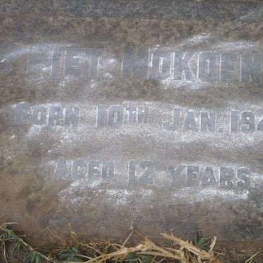 MOKOENA Piet 1944-