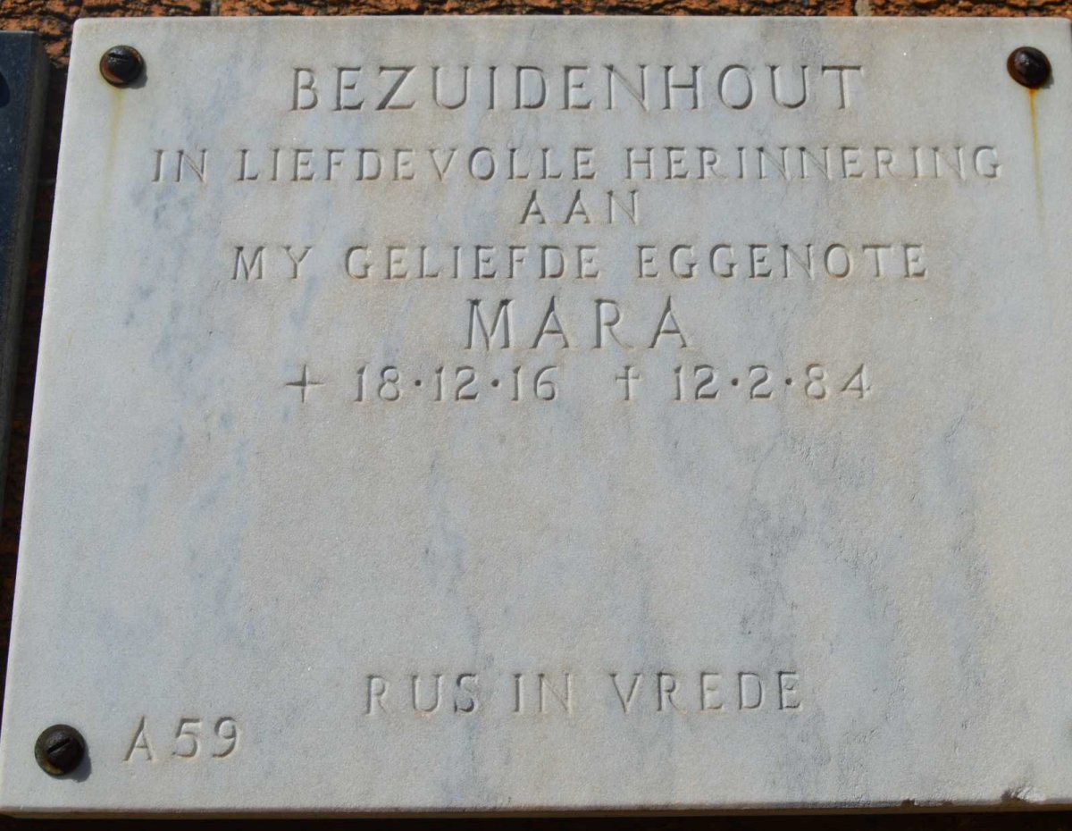 BEZUIDENHOUT Mara 1916-1984