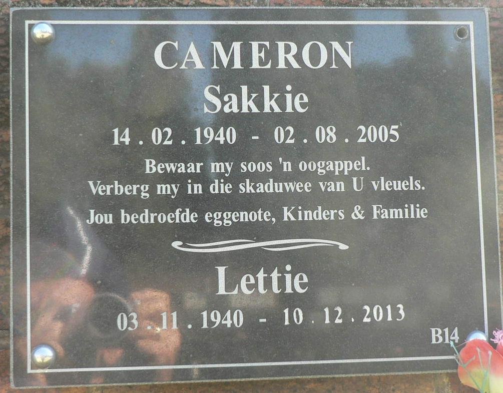CAMERON Sakkie 1940-2005 &amp; Lettie 1940-2013