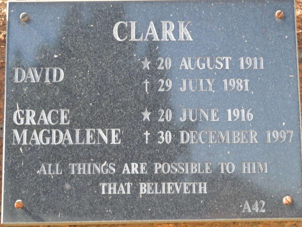 CLARK David 1911-1981 &amp; Grace Magdalene 1916-1997