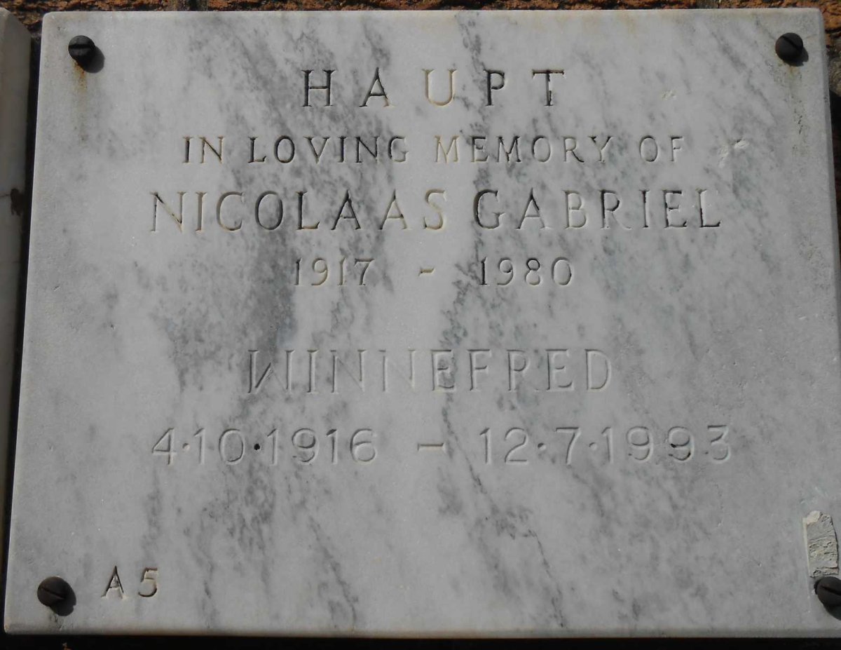 HAUPT Nicolaas Gabriel 1917-1980 &amp; Winnefred 1916-1993