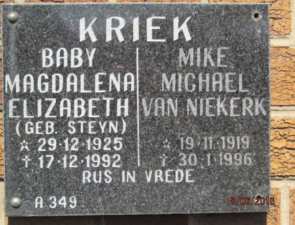 KRIEK Michael van Niekerk 1919-1996 &amp; Magdalena Elizabeth STEYN 1925-1992