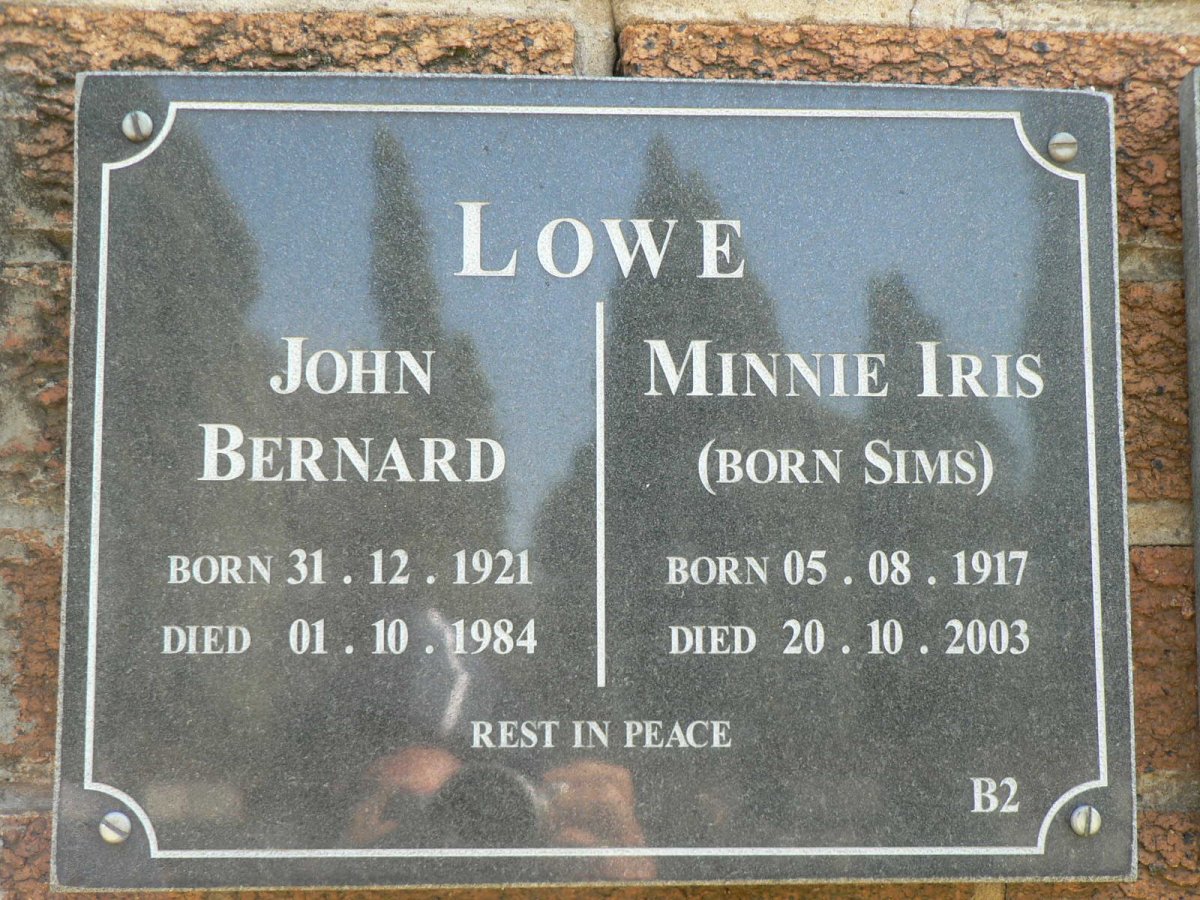 LOWE John Bernard 1921-1984 &amp; Minnie Iris SIMS 1917-2003