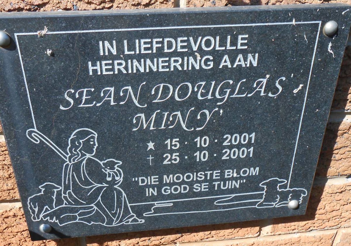MINY Sean Douglas 2001-2001