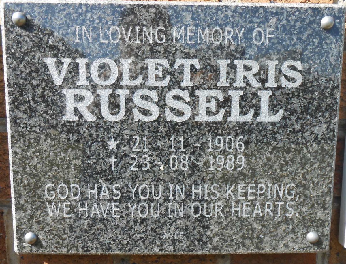 RUSSELL Violet Iris 1906-1989