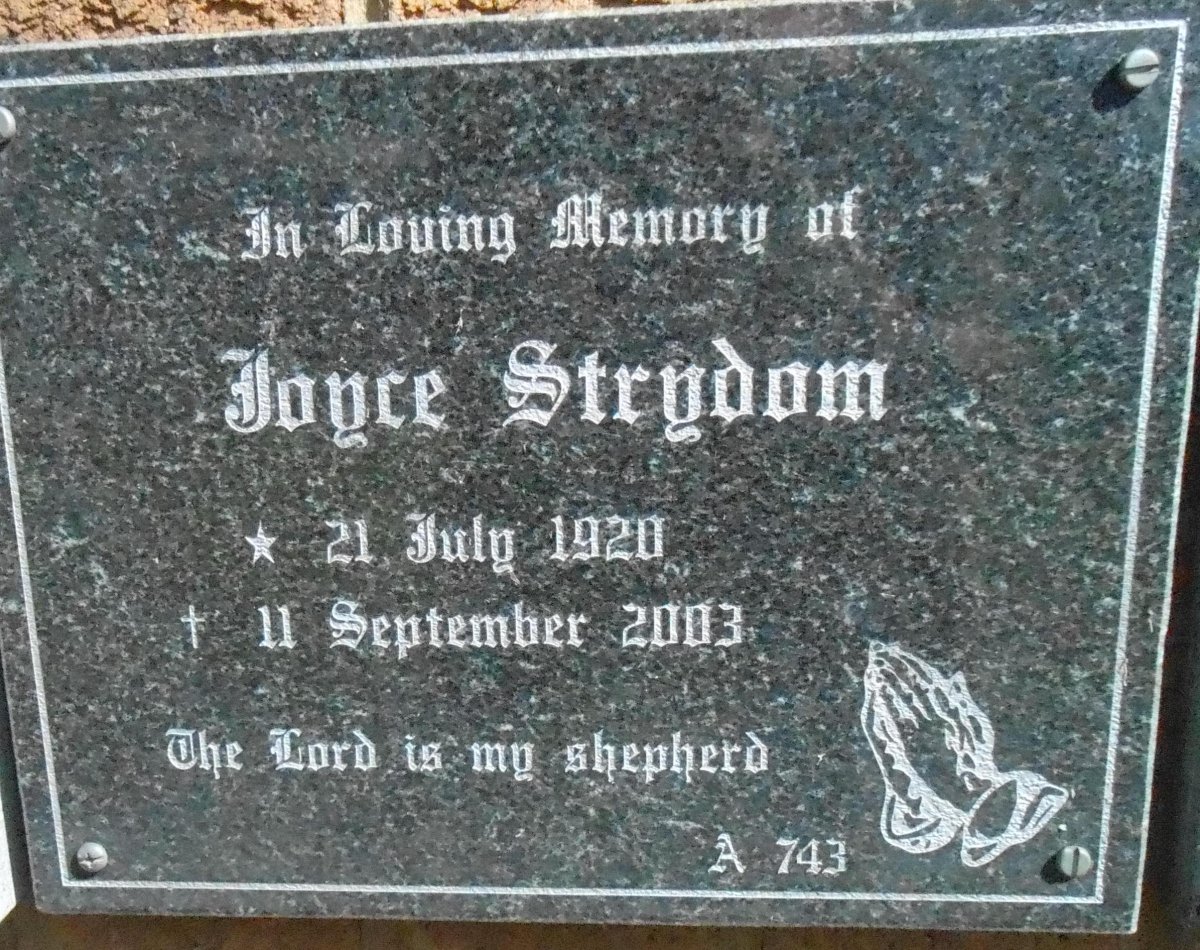 STRYDOM Joyce 1920-2003