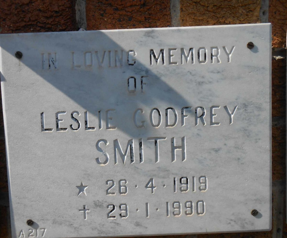 SMITH Leslie Godfrey 1919-1990