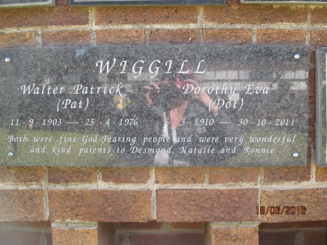 WIGGILL Walter Patrick 1903-1976 &amp; Dorothy Eva 1910-2011