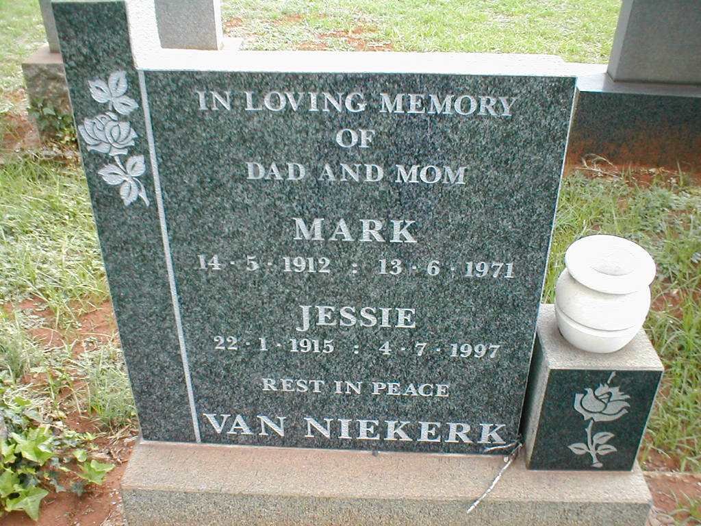 NIEKERK Mark, van 1912-1971 &amp; Jessie 1915-1997
