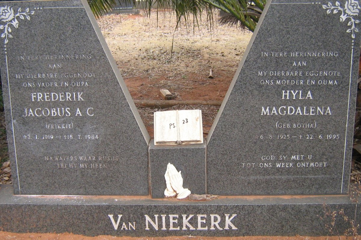NIEKERK Frederik Jacobus A C, van 1919-1984 &amp; Hyla Magdalena BOTHA 1925-1995