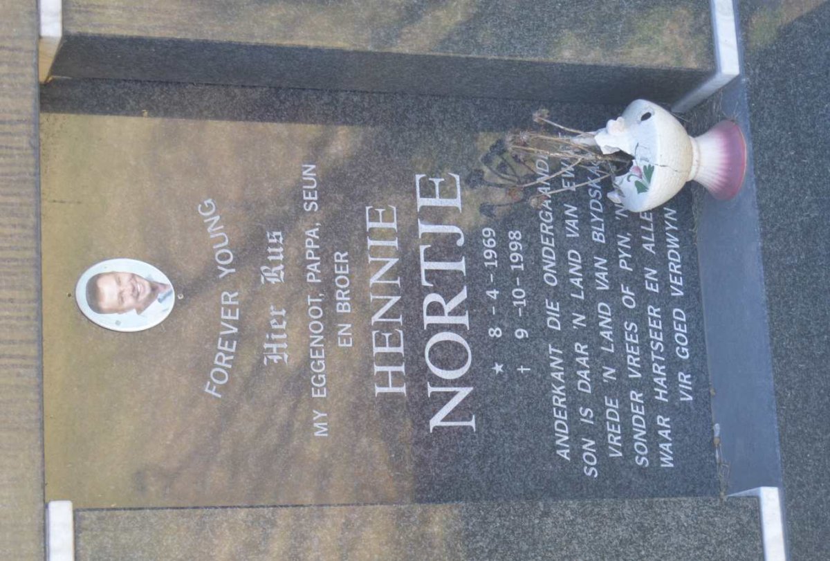 NORTJE Hennie 1969-1998