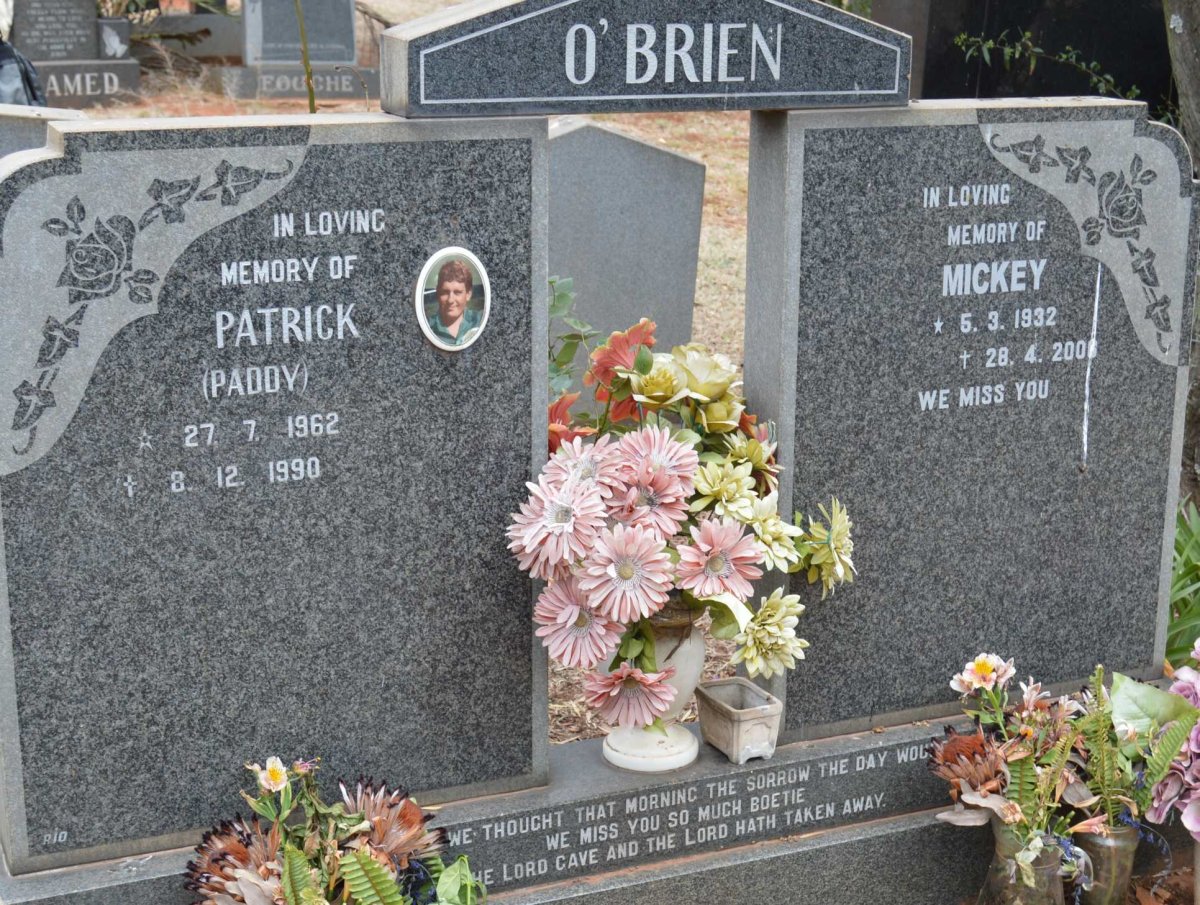 O'BRIEN Mickey 1932-2006 :: O'BRIEN Patrick 1962-1990