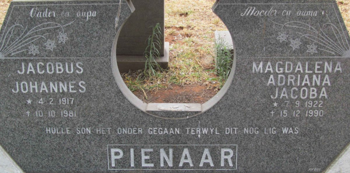 PIENAAR Jacobus Johannes 1917-1981 &amp; Magdalena Adriana Jacoba 1922-1990