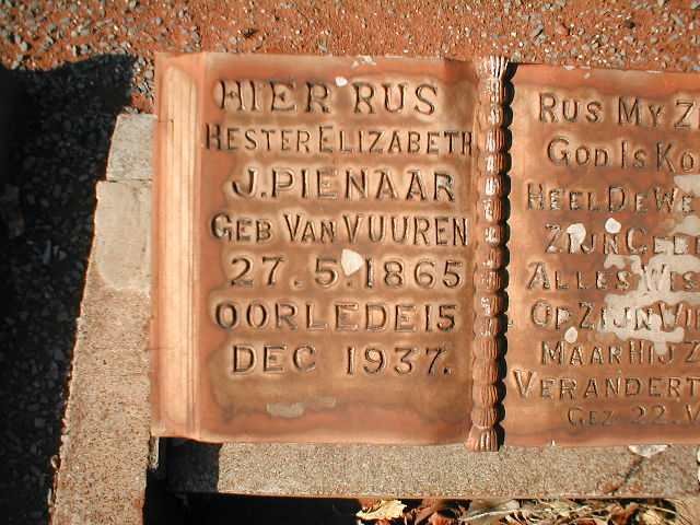 PIENAAR Hester Elizabeth J. nee VAN VUUREN 1865-1937
