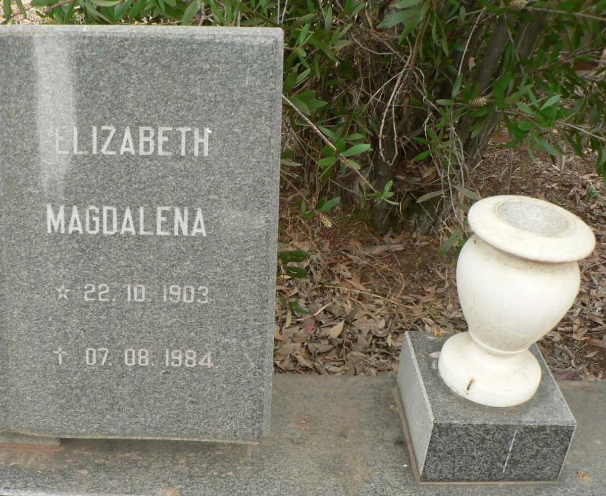 PLOOY Elizabeth Magdalena, du 1903-1984