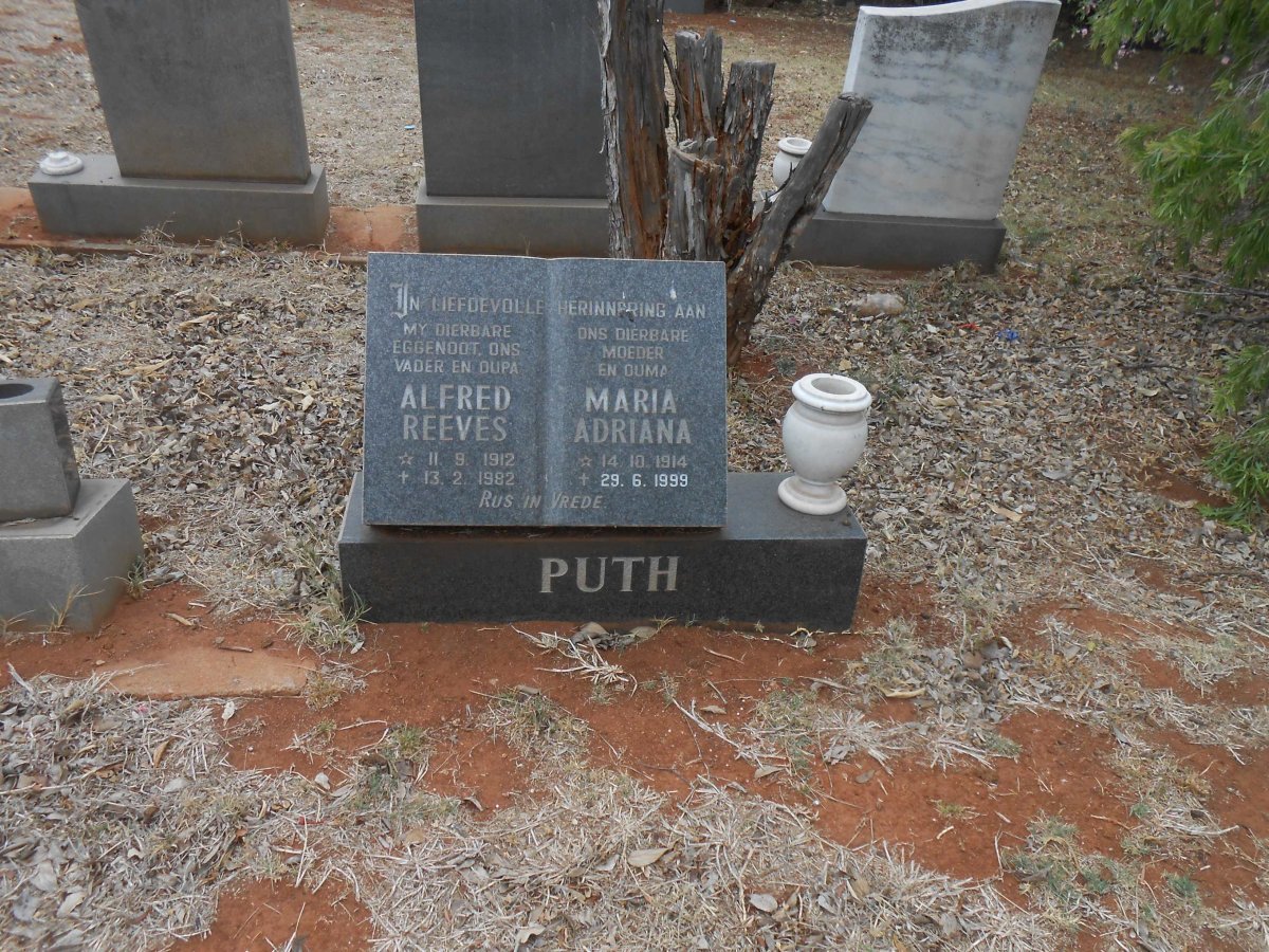 PUTH Alfred Reeves 1912-1982 &amp; Maria Adriana 1914-1999