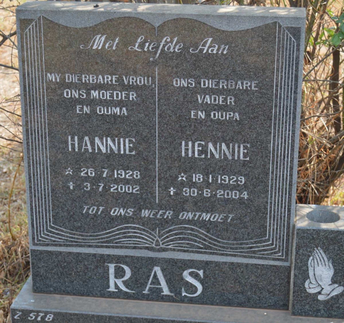 RAS Hennie 1929-2004 &amp; Hannie 1928-2002