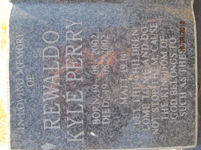 REWALDO Kylé Perry 2002-2002