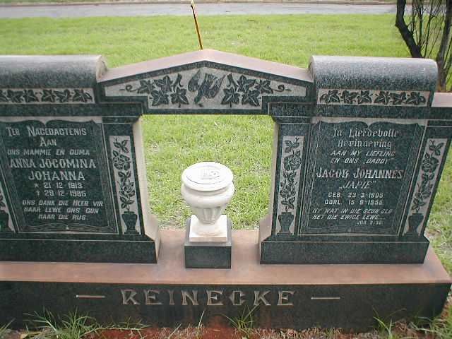 REINECKE Jacob Johannes 1905-1955 &amp; Anna Jocomina Johanna 1913-1985