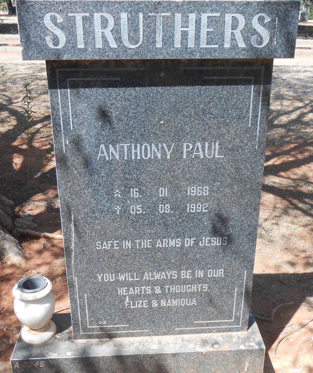 STRUTHERS Anthony Paul 1968-1992