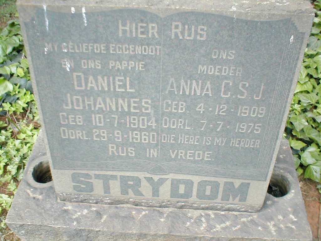 STRYDOM Daniël Johannes 1904-1960 &amp; Anna C.S.J. 1909-1975