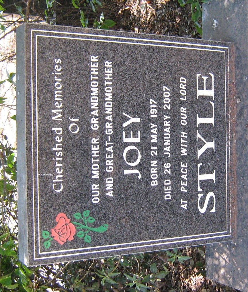 STYLE Joey 1917-2007