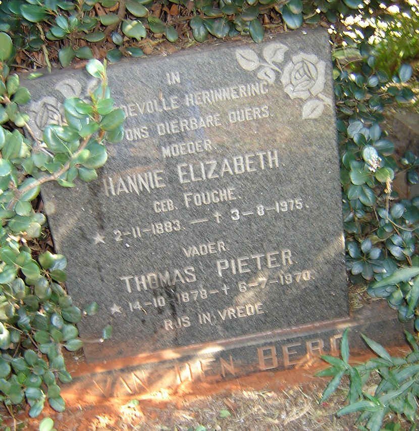 BERG Thomas Pieter, van den 1878-1970 &amp; Hannie Elizabeth FOUCHE 1883-1975