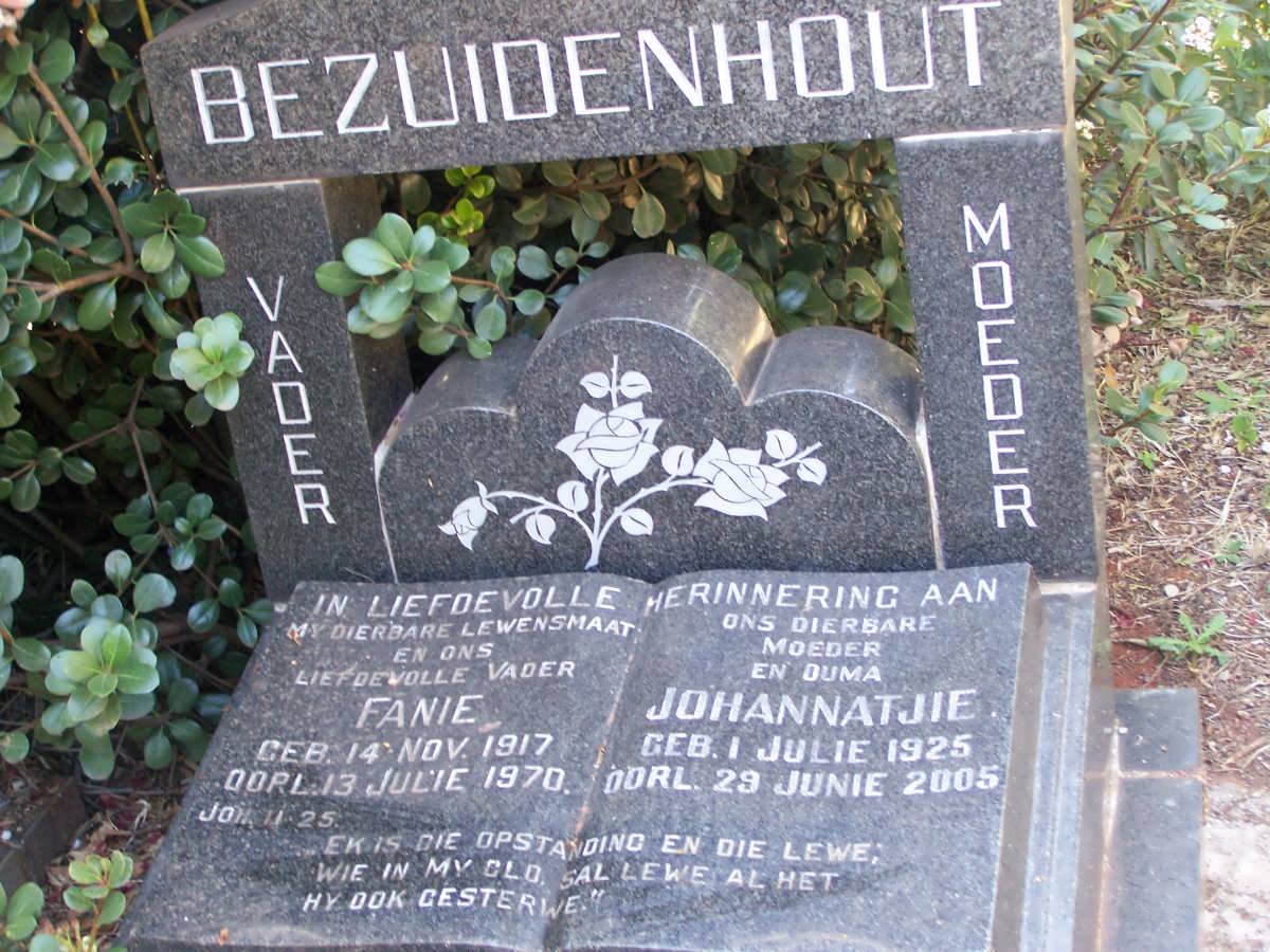 BEZUIDENHOUT Fanie 1917-1970 &amp; Johannatjie  1925-2005