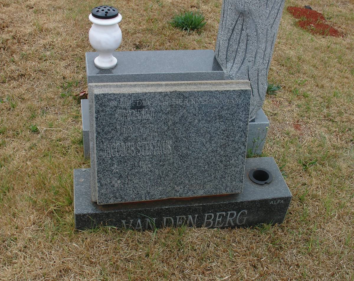 BERG Jacobus Stefanus, van den 1935-2007